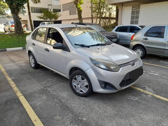 FORD FIESTA 1.6 ROCAM SEDAN 8V FLEX 4P MANUAL FORD FIESTA 1.6 ROCAM SEDAN 8V FLEX 4P MANUAL